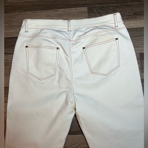 Lafayette 148 NY Bootcut High Rise Stretch Jeans SZ 8 - Picture 5 of 10